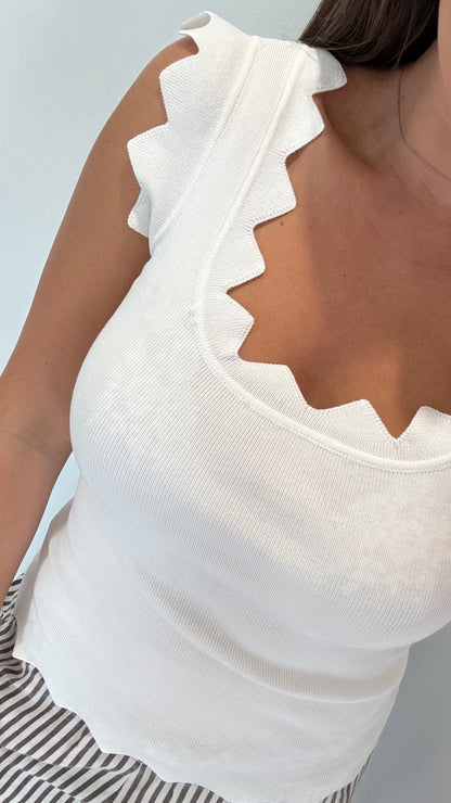 WHITE SCALLOP VEST TOP