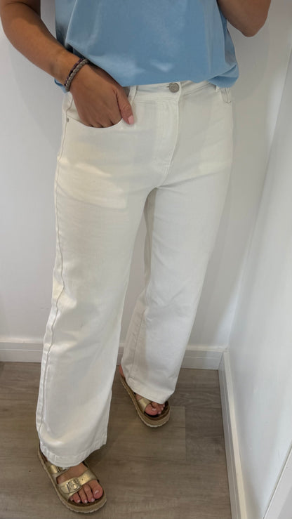 WHITE WIDE-LEG JEAN