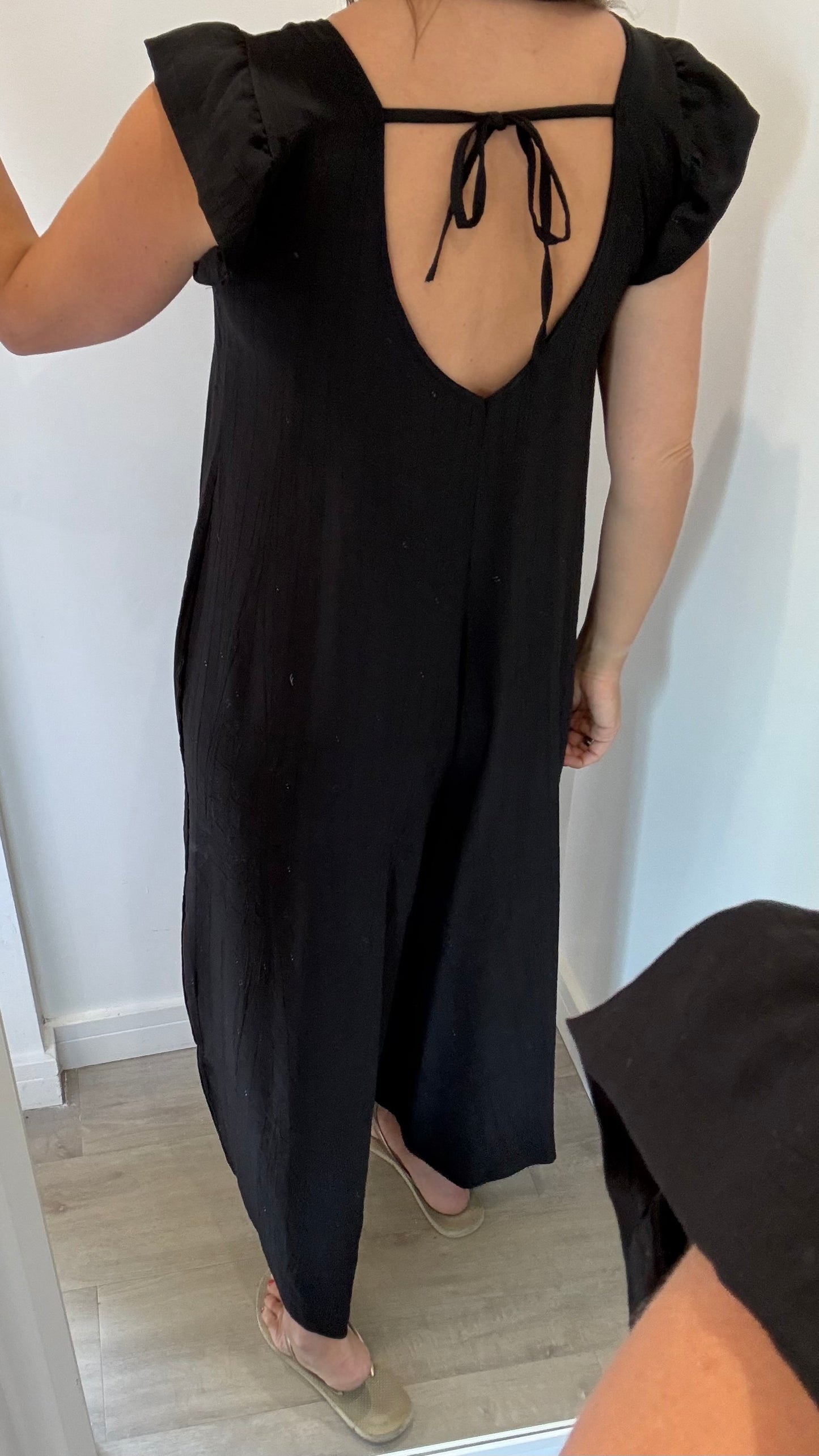 BLACK FRILL SLEEVE TIE-BACK JUMPSUIT