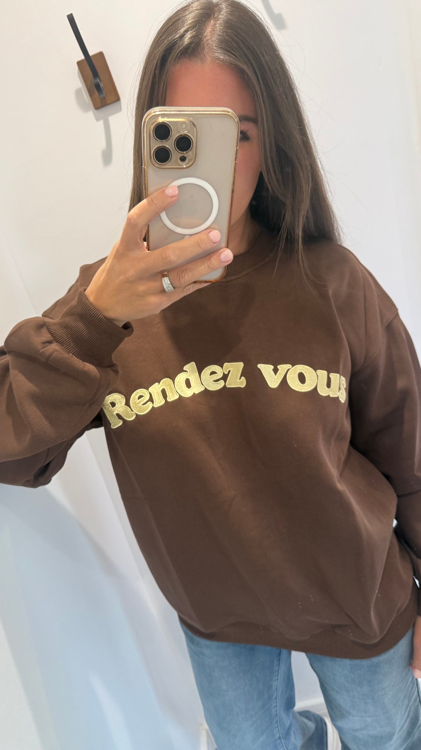 CHOCOLATE RENDEZ VOUS OVERSIZED SWEAT