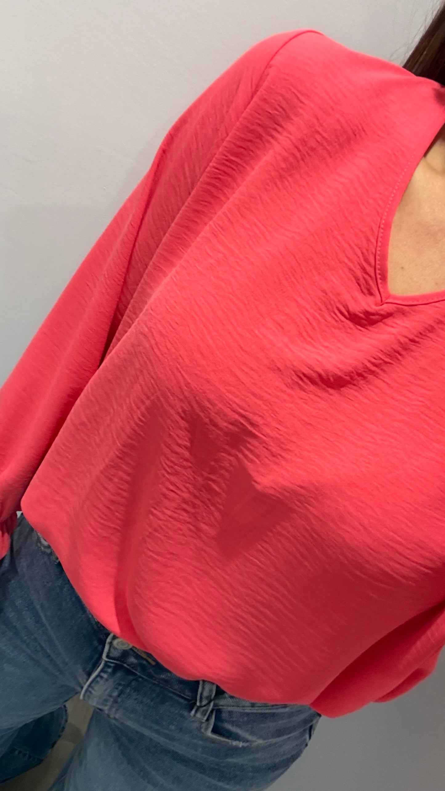 CORAL FRILL CUFF V-NECK BLOUSE