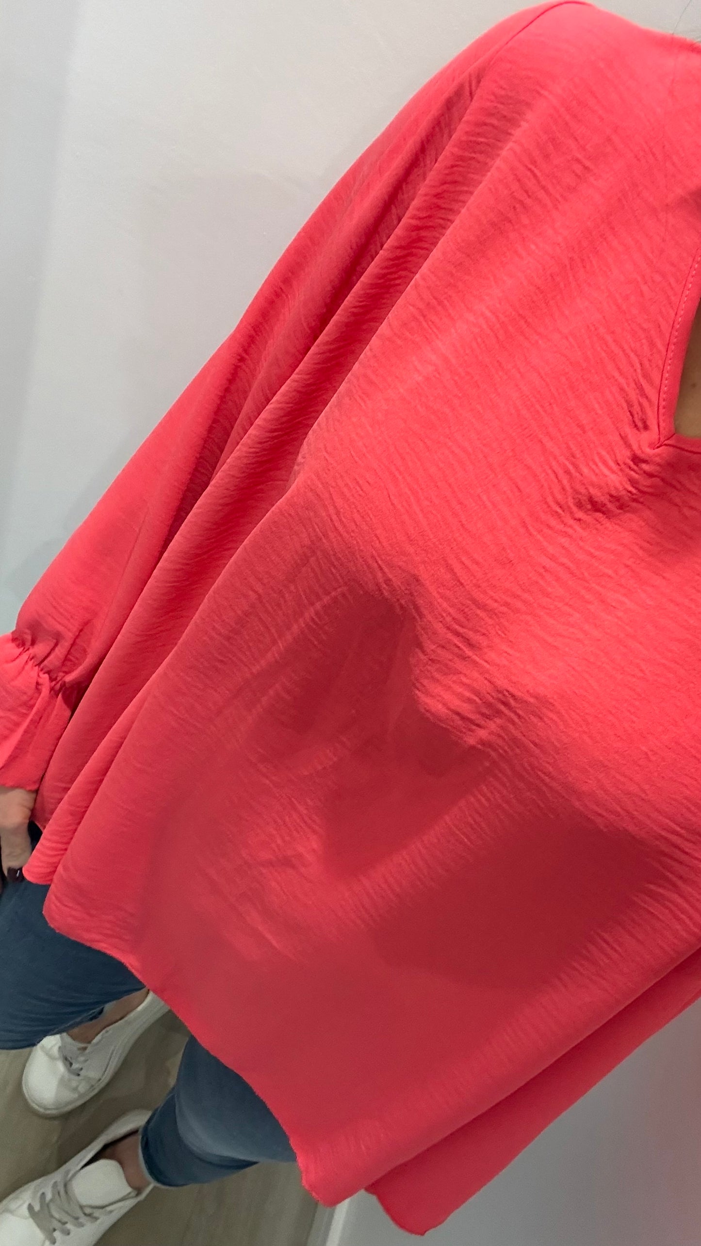 CORAL FRILL CUFF V-NECK BLOUSE
