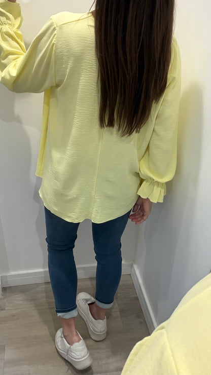 LEMON FRILL CUFF V-NECK BLOUSE