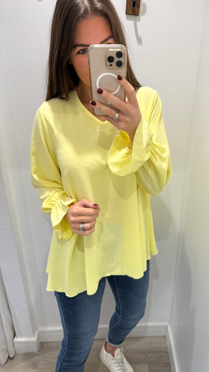LEMON FRILL CUFF V-NECK BLOUSE