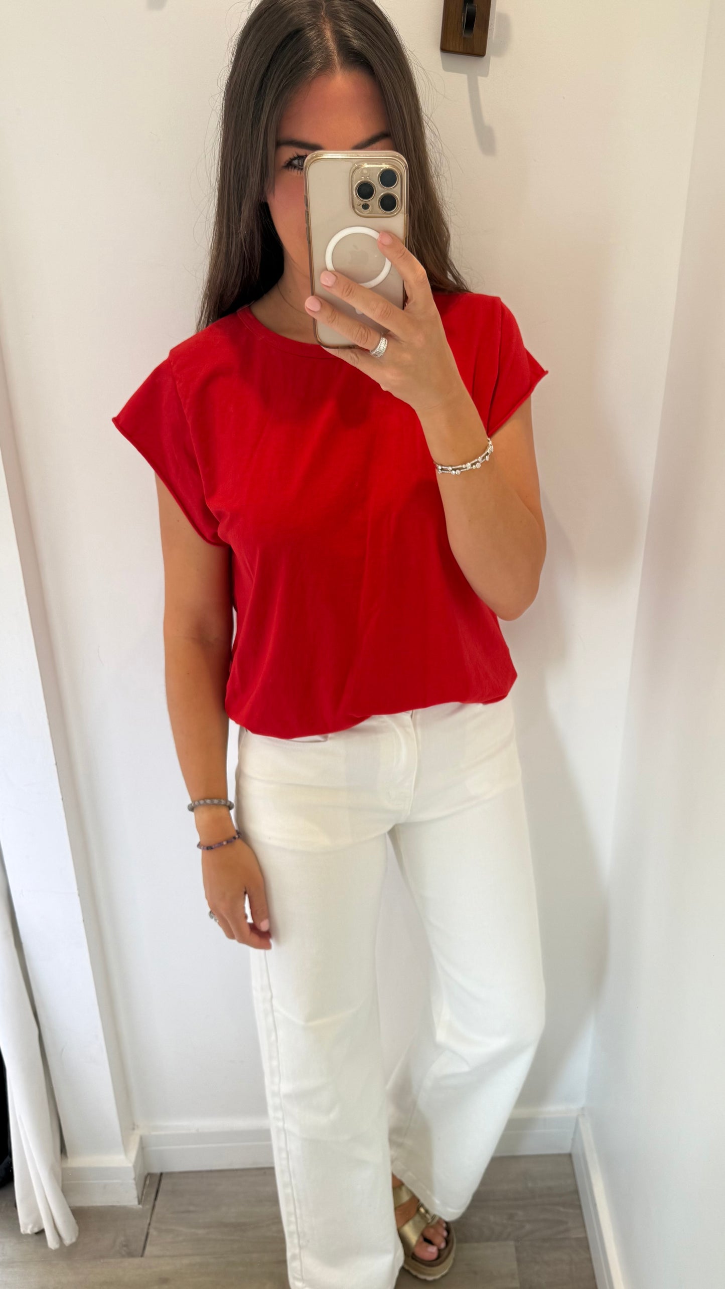 RED CAP SLEEVE TEE