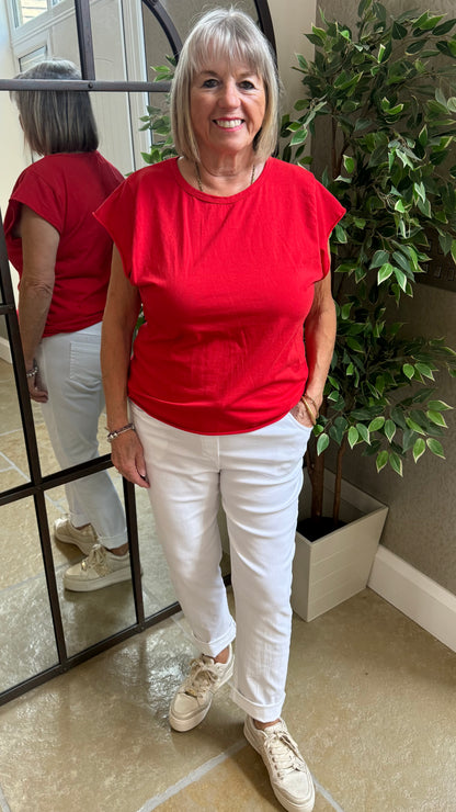 RED CAP SLEEVE TEE